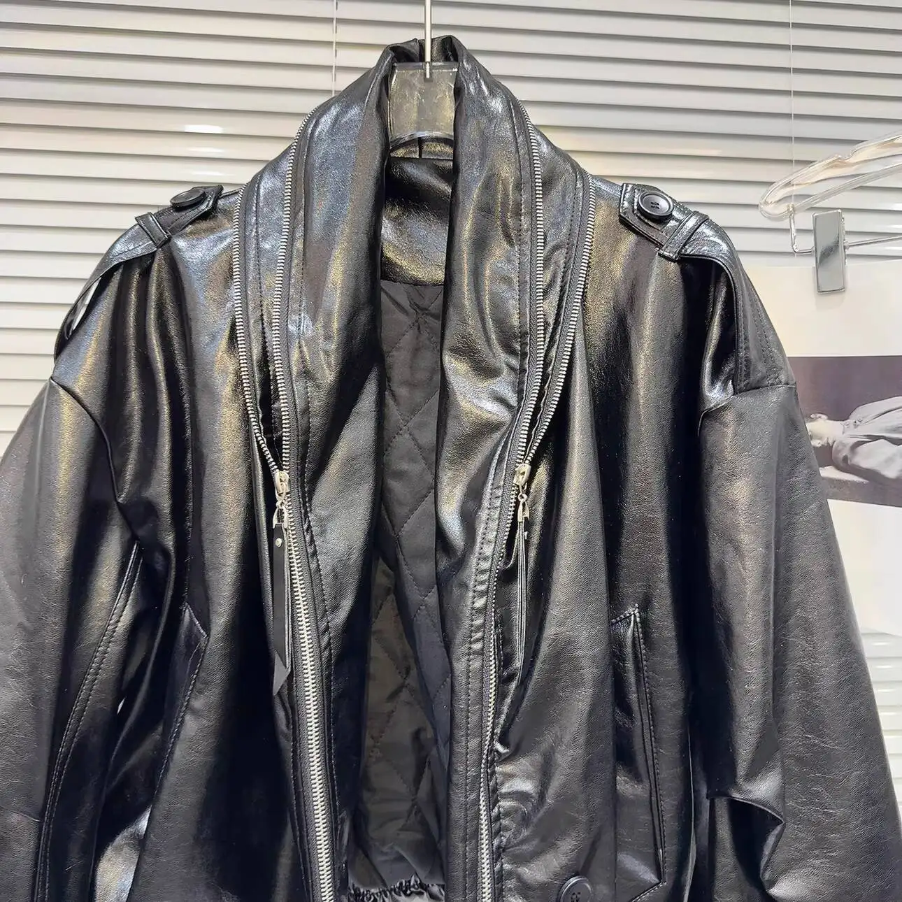 DEAT 2026 Summer New Item Fashion Double Zipper PU Leather Quilted Jacket For Women High Street Black Loose Coat Female 11A01245