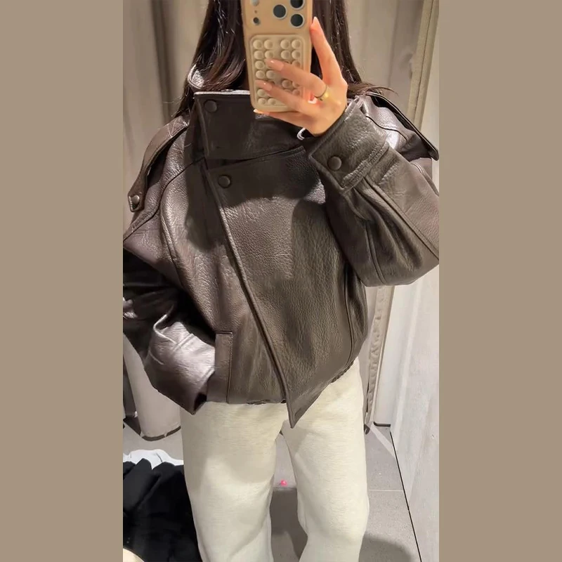 Black Asymmetry Buttons Leather Jackets Women Lapel Long Sleeve Warm Street Jacket 2025 Autumn Winter Lady Thick Outwear New