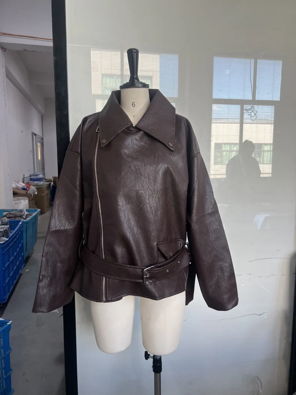 Elegant Vintage Brown Zipper Leather Short Jacket Women Chic Lapels Long Sleeved Belt Loose Coats Autumn Highstreet Women's Coat