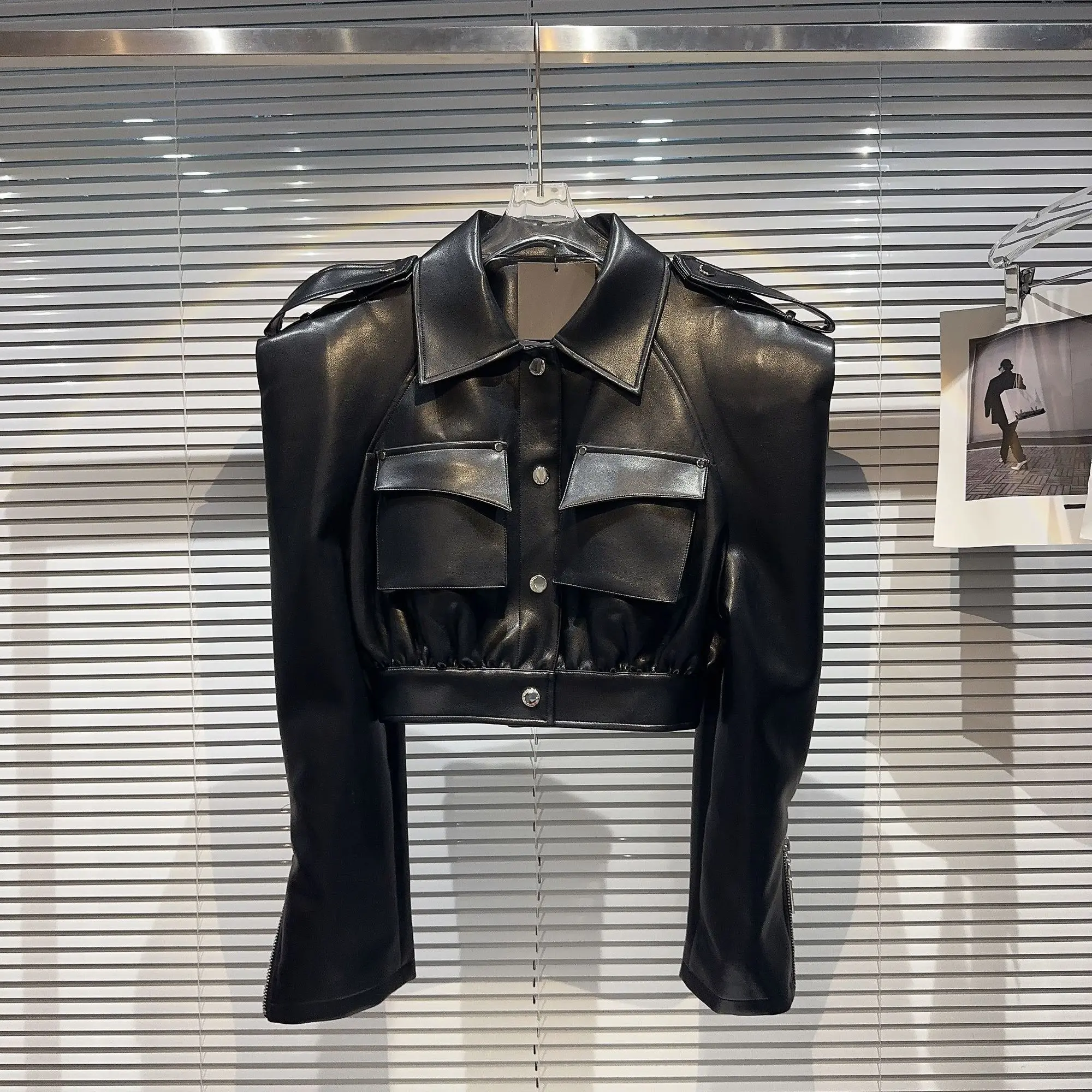 DEAT Streetwear Pocket PU Leather Black Coat For Women Long Sleeve Single Breasted Lapel Jacket 2024 Autumn New Female 11XX5280