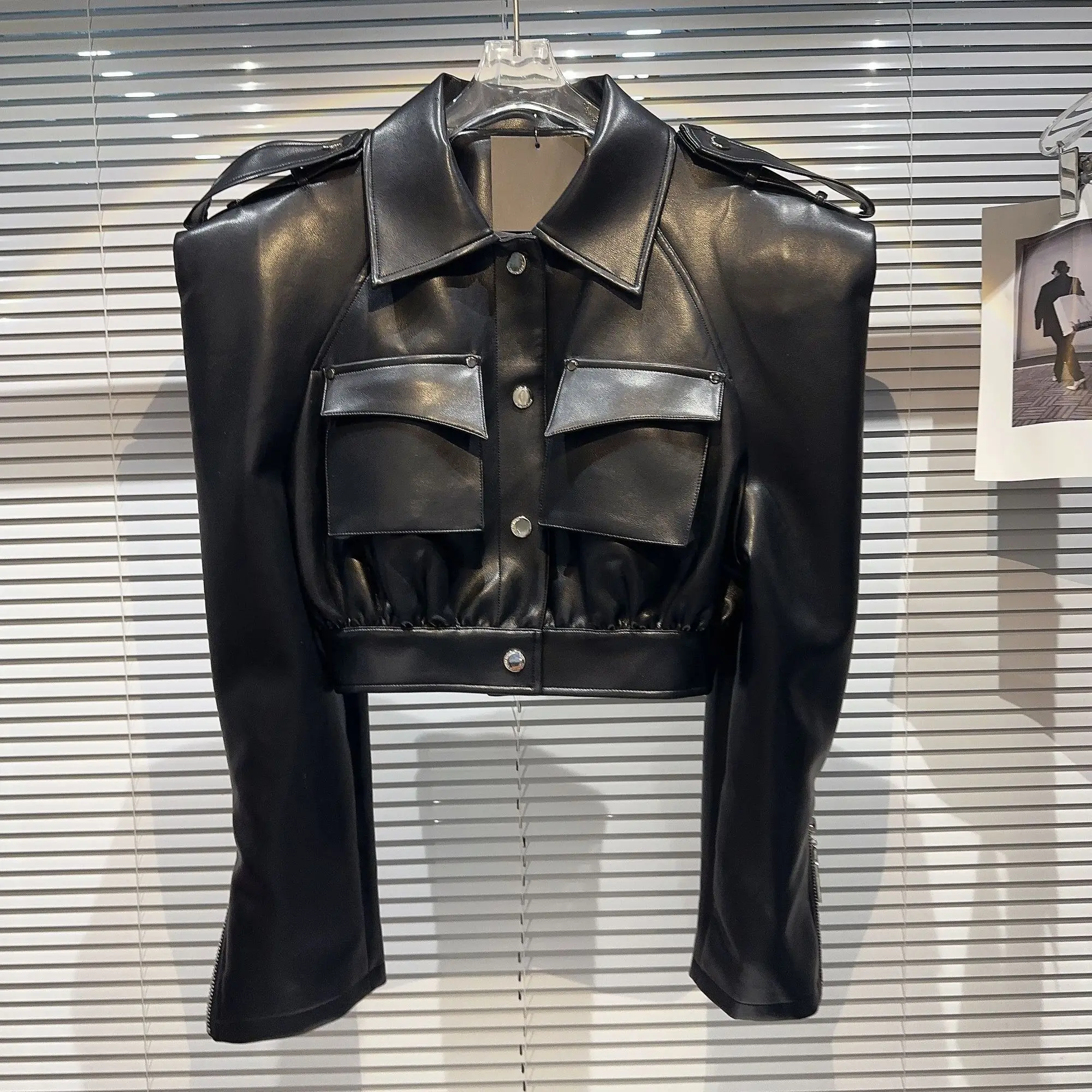 DEAT Streetwear Pocket PU Leather Black Coat For Women Long Sleeve Single Breasted Lapel Jacket 2024 Autumn New Female 11XX5280