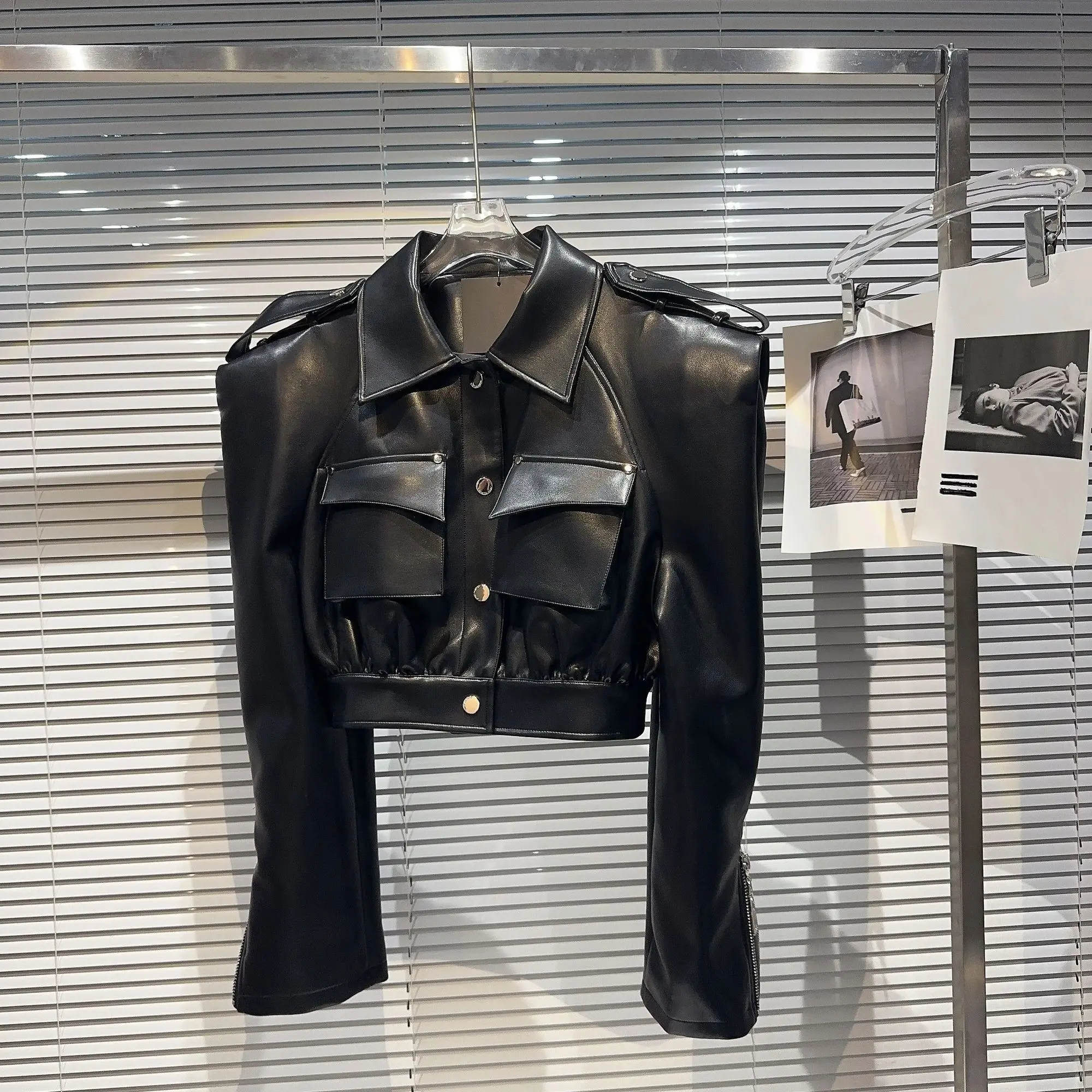 DEAT Streetwear Pocket PU Leather Black Coat For Women Long Sleeve Single Breasted Lapel Jacket 2024 Autumn New Female 11XX5280