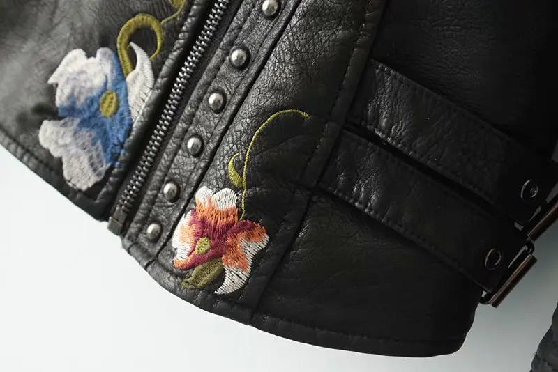 2026 New Women's High Street Floral Print Embroidery Faux Leather Jackets Female Moto & Biker Rivet Black Punk Outerwear Coats