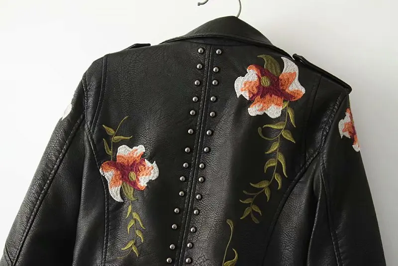 2026 New Women's High Street Floral Print Embroidery Faux Leather Jackets Female Moto & Biker Rivet Black Punk Outerwear Coats