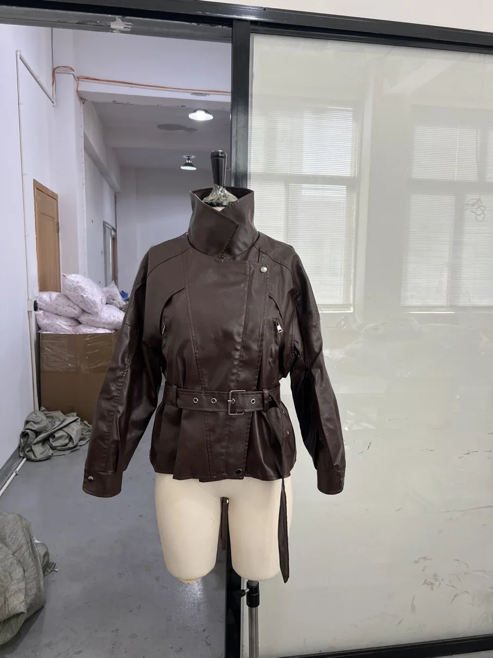 Chic High-end Faux Leathers Coats Women Lapel Short Lace-up Motorcycle Leathers Jackets Ourwear INS Brown Leather Jacket Y2K
