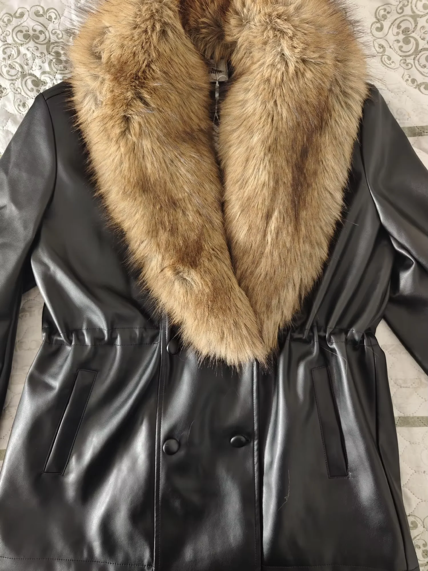 Women Winter Black PU Leather Fur Collar Coats Oversized Warm Jacket Insulated Thick Zipper Streetwear Female Outerwear 2026