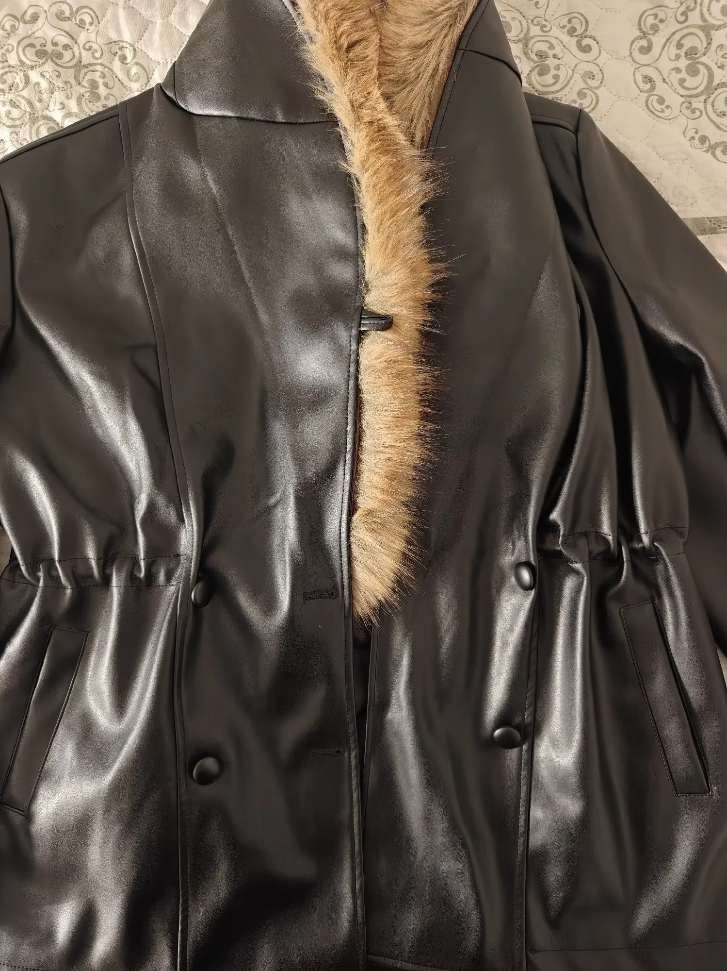 Women Winter Black PU Leather Fur Collar Coats Oversized Warm Jacket Insulated Thick Zipper Streetwear Female Outerwear 2026