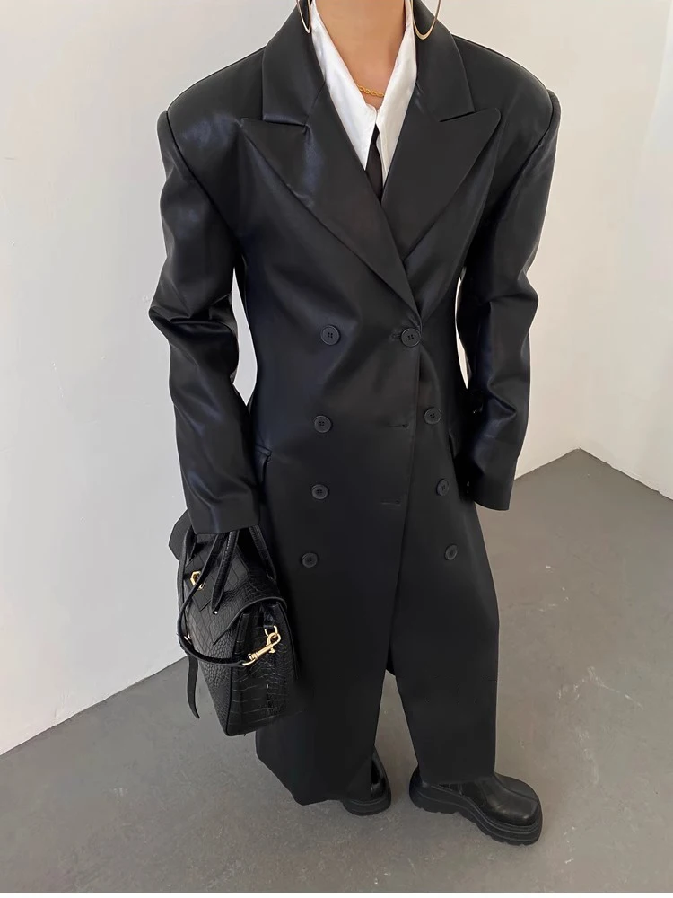 Mauroicardi Autumn Long Black Fitted Soft Pu Leather Trench Coat for Women Shoulder Pads Double Breasted Luxury European Clothes