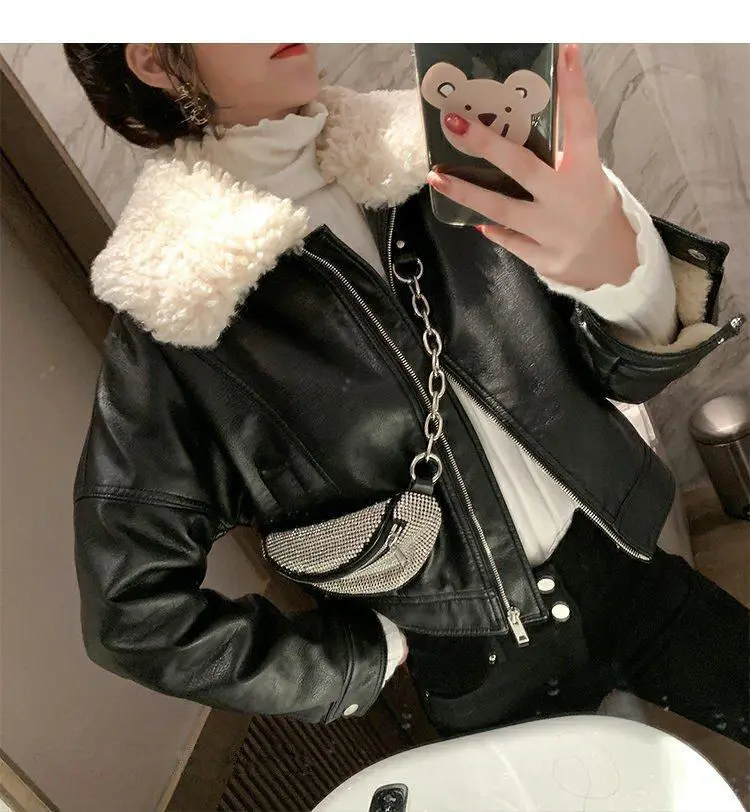 New Vintage Winter Leather Jacket Women Black Biker Coat Female Windbreak 2021 Lamb Fur Collar Thick Jacket
