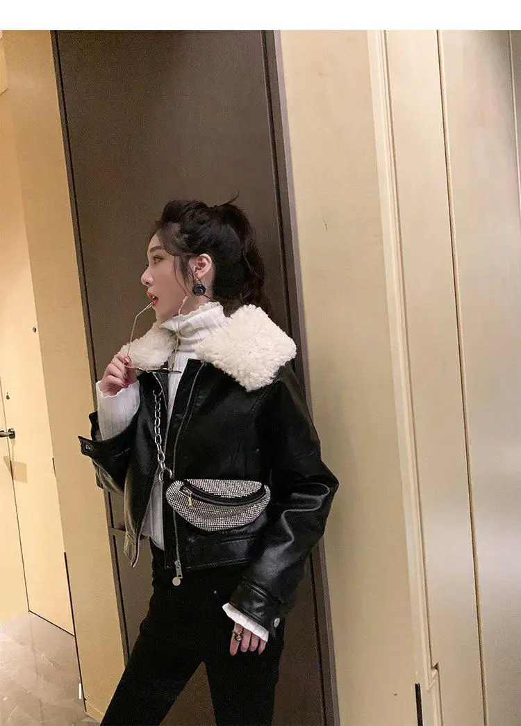 New Vintage Winter Leather Jacket Women Black Biker Coat Female Windbreak 2021 Lamb Fur Collar Thick Jacket