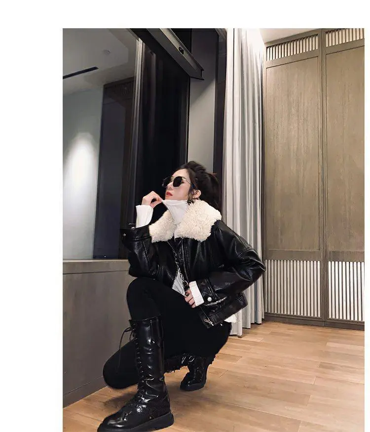 New Vintage Winter Leather Jacket Women Black Biker Coat Female Windbreak 2021 Lamb Fur Collar Thick Jacket