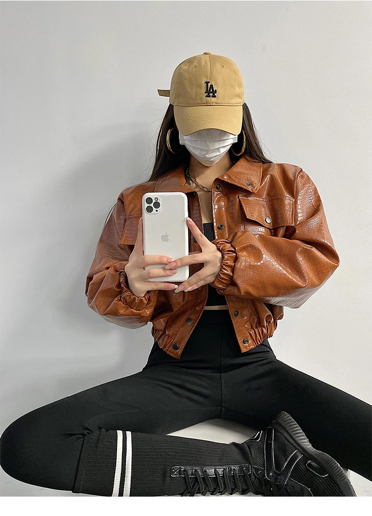 Lautaro-Crocodile Print Faux Leather Jacket for Women, Short, Cool, Oversized, European Fashion Streetwear, Button Up, Spring