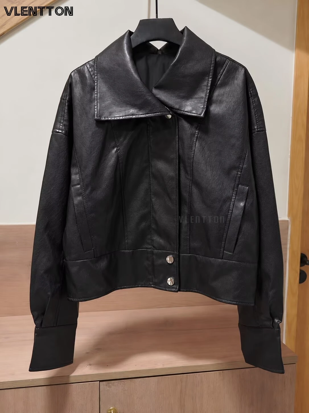Women's High Quality Faux Leather Jackets Coats Autumn New Fashion Black Zipper Long Sleeve Female Moto Outerwear