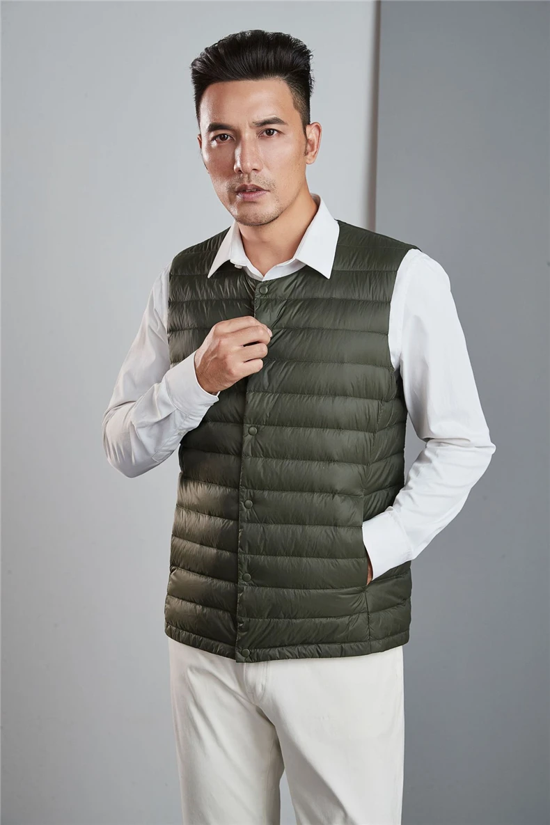 2026 New men's Sleeveless Puffer Jacket Spring Winter men 90% White Duck Down Ultra Lightweight Packable Warm Down Liner Vest