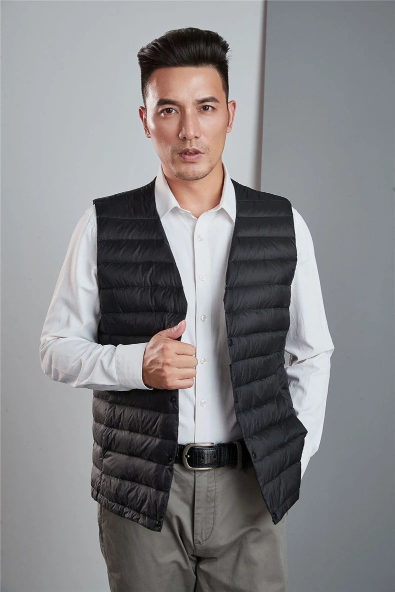 2026 New men's Sleeveless Puffer Jacket Spring Winter men 90% White Duck Down Ultra Lightweight Packable Warm Down Liner Vest