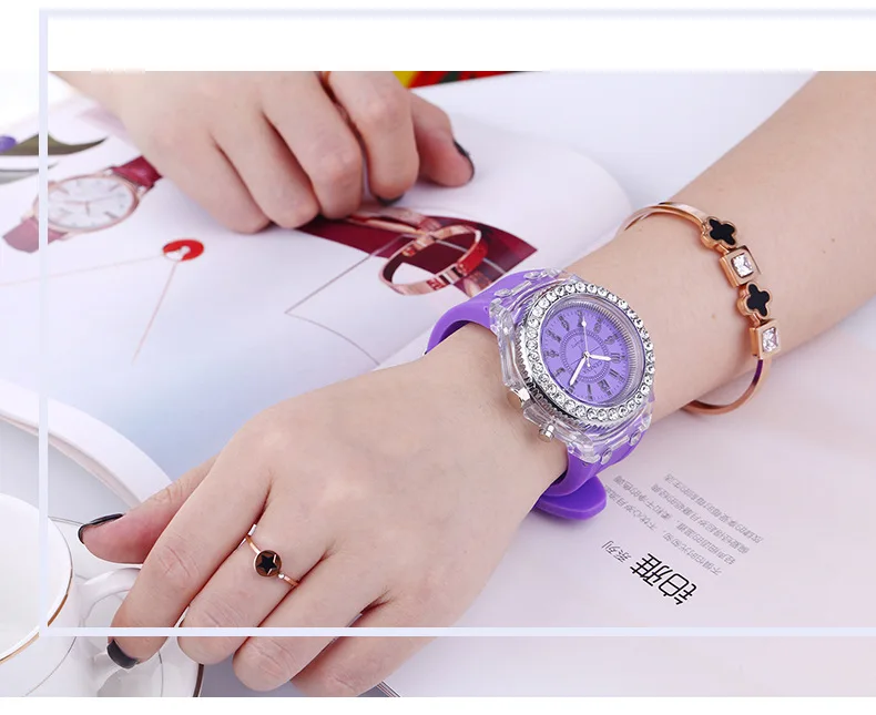 LED Light Flash Luminous Watches Women Men Boys Girls Silicone Wrist Watch Fashion Rhinestone Clock Kids Children Relogio Saati