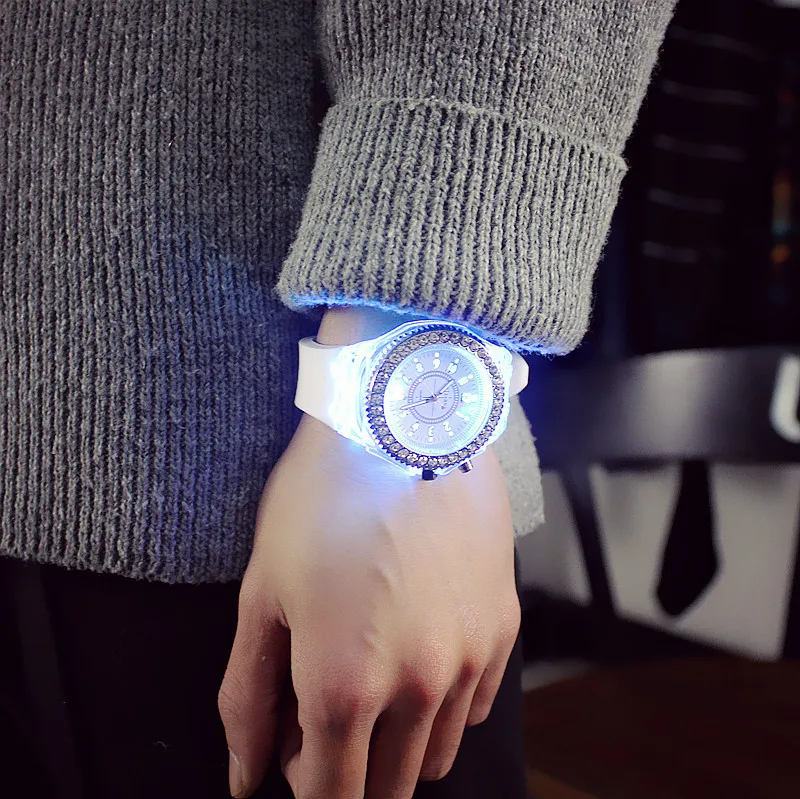 LED Light Flash Luminous Watches Women Men Boys Girls Silicone Wrist Watch Fashion Rhinestone Clock Kids Children Relogio Saati