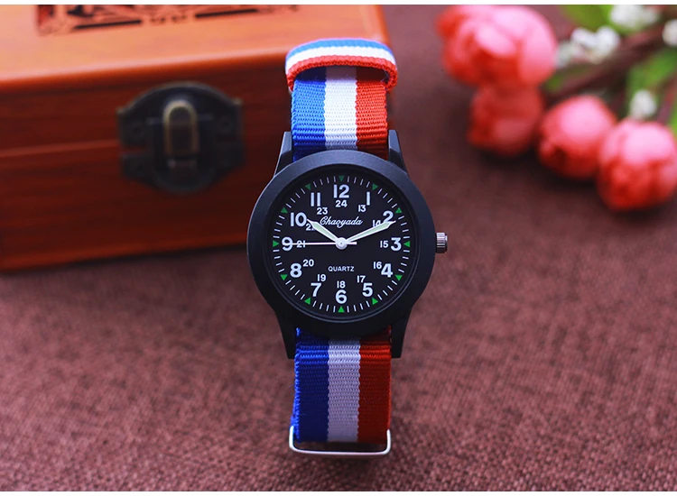 Fashion Women Man Canvas Color Stripes Strap Watches Children 24 Hours Quartz Luminous Pointer Students Cool Waterproof Watches