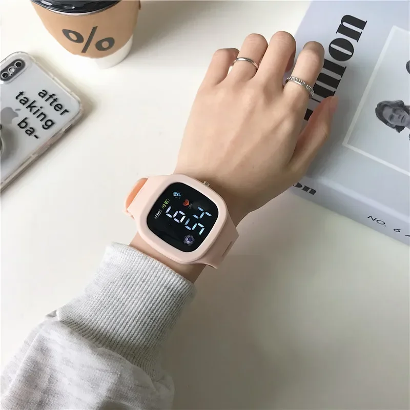 Multifunction Kids Watch Fashion Boys and Girls Student Electronic Wristwatch Alarm Clock Luminous college style Sports watch