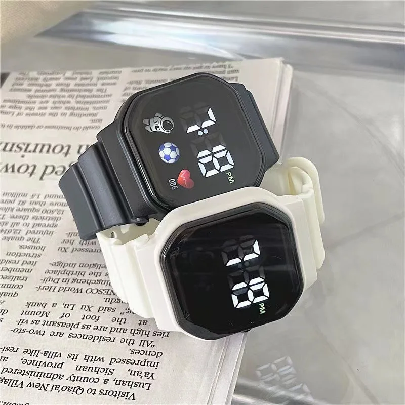YIKAZE Cartoon LED Digital Kids Watch Fashion Sports Electronic Watch for 3-5 years old Boys and Girls Silicone Gift Watch