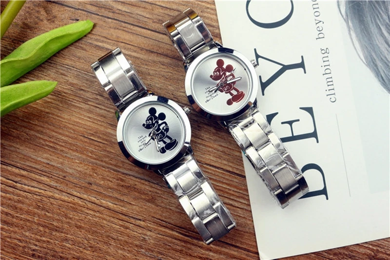 2024 Anime figure Steel Mickey Mouse Minnie Kids Student Cartoon Watch Aolly Steel Quartz Watches Clock for Boys Girls Gift