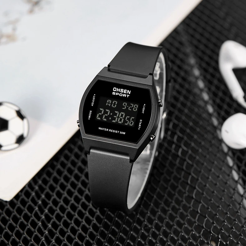 Original OHSEN Digital Quartz Children Boys Sport Watches 30M Waterproof Black Rubber Band Fashion LED Swimming Wristwatch Gift