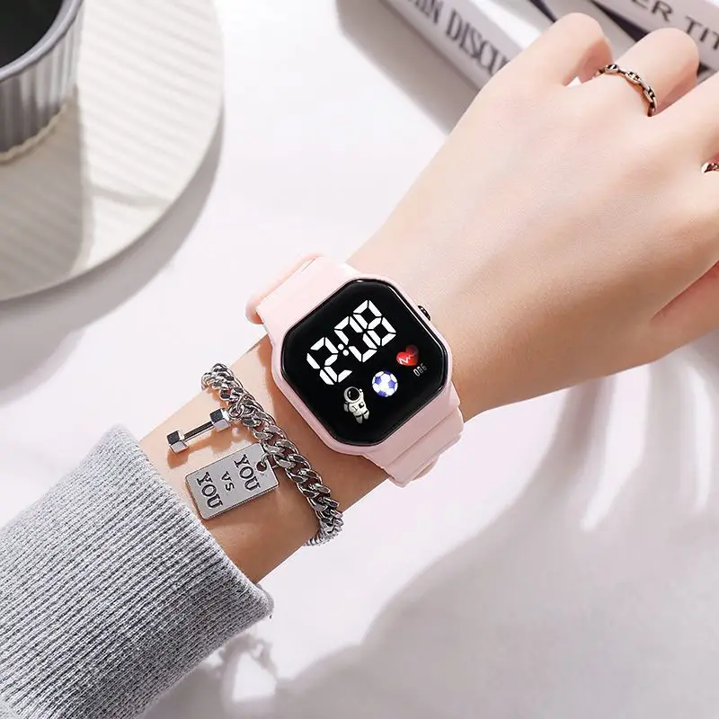 2Pcs/set Kids Watch Students Sports LED Digital Watches Spaceman Silicone Strap Electronic Wristwatch for Children Boys Girls