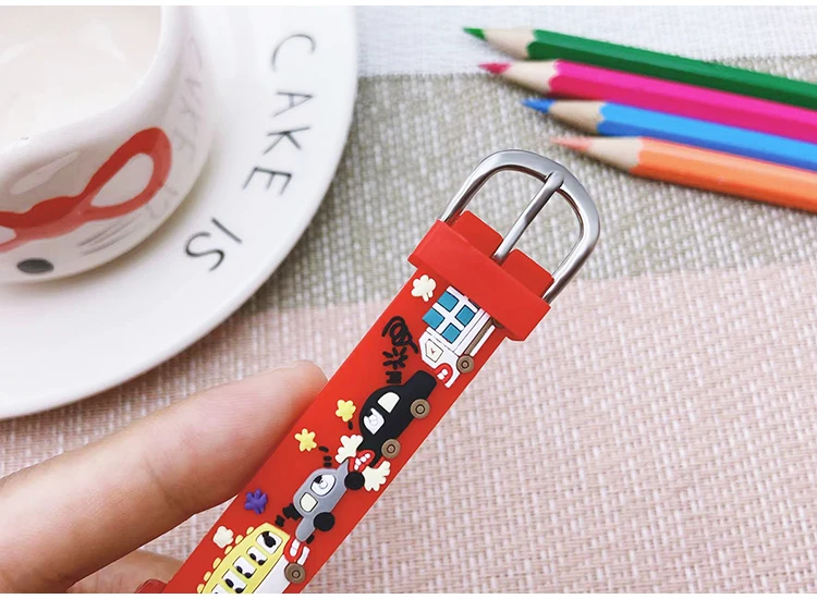 Chaoyada Fashion Boys Girls Little Cars Cartoon Strap Car Hands Personality Quartz Watches Students Kids Cool Gifts Watches
