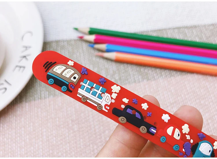 Chaoyada Fashion Boys Girls Little Cars Cartoon Strap Car Hands Personality Quartz Watches Students Kids Cool Gifts Watches