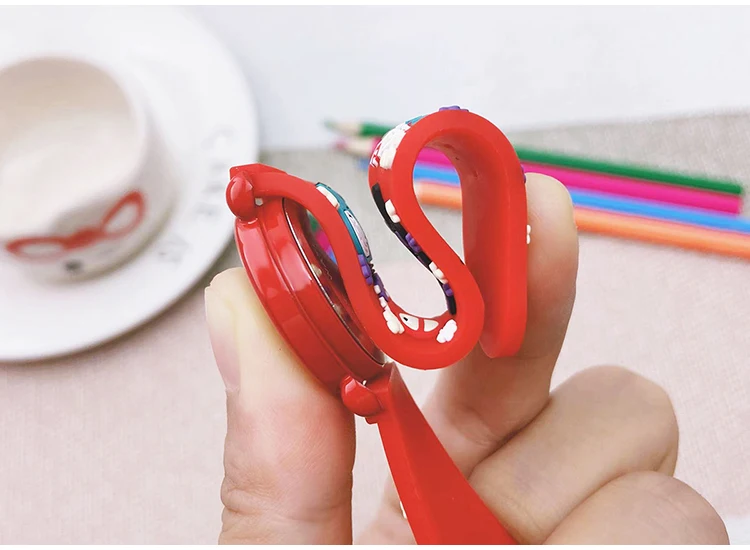 Chaoyada Fashion Boys Girls Little Cars Cartoon Strap Car Hands Personality Quartz Watches Students Kids Cool Gifts Watches