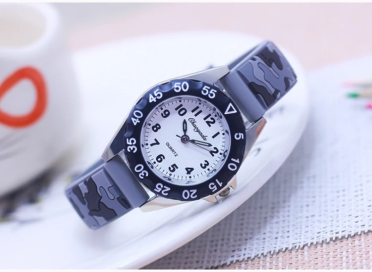 Chaoyada Children Boys Girls Students Cool Silicone Military Camouflage Strap Quartz Watches Kids Birthday Holiday Gifts Watches