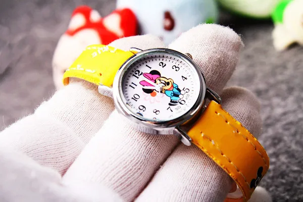 Disney Minnie student Cute Cartoon Girls Kids Quartz Watches 4-14 years old Children's Watch Lovely Fashion Girl Wristwatches