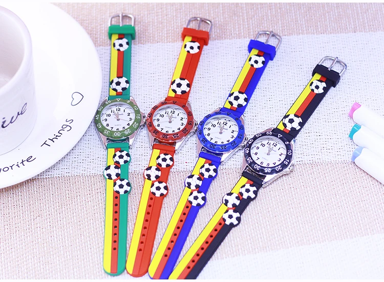 New Children's Boys Gilrs 3D Cool Football Silicone Strap Watches Students 3-12ages Kids Football Match Sports Waterproof Watch