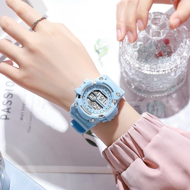Fashion Kids Watches Multifunctional Electronic Wristwatch for Boys and Girls Student Waterproof Luminous Alarm-clock Calendar