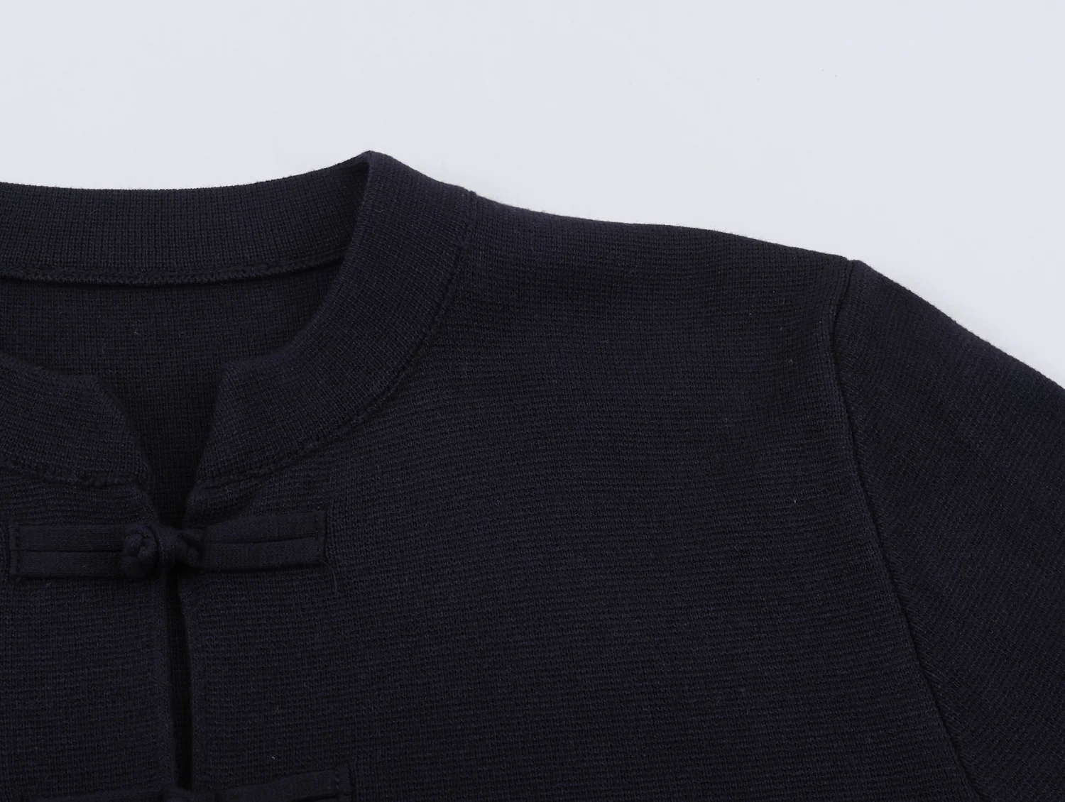 YENKYE New Women Navy Blue Frog Fastening Crop Cardigan  Stand-up Collar Long Sleeves With Pockets Short Knit Outerwear Vintage