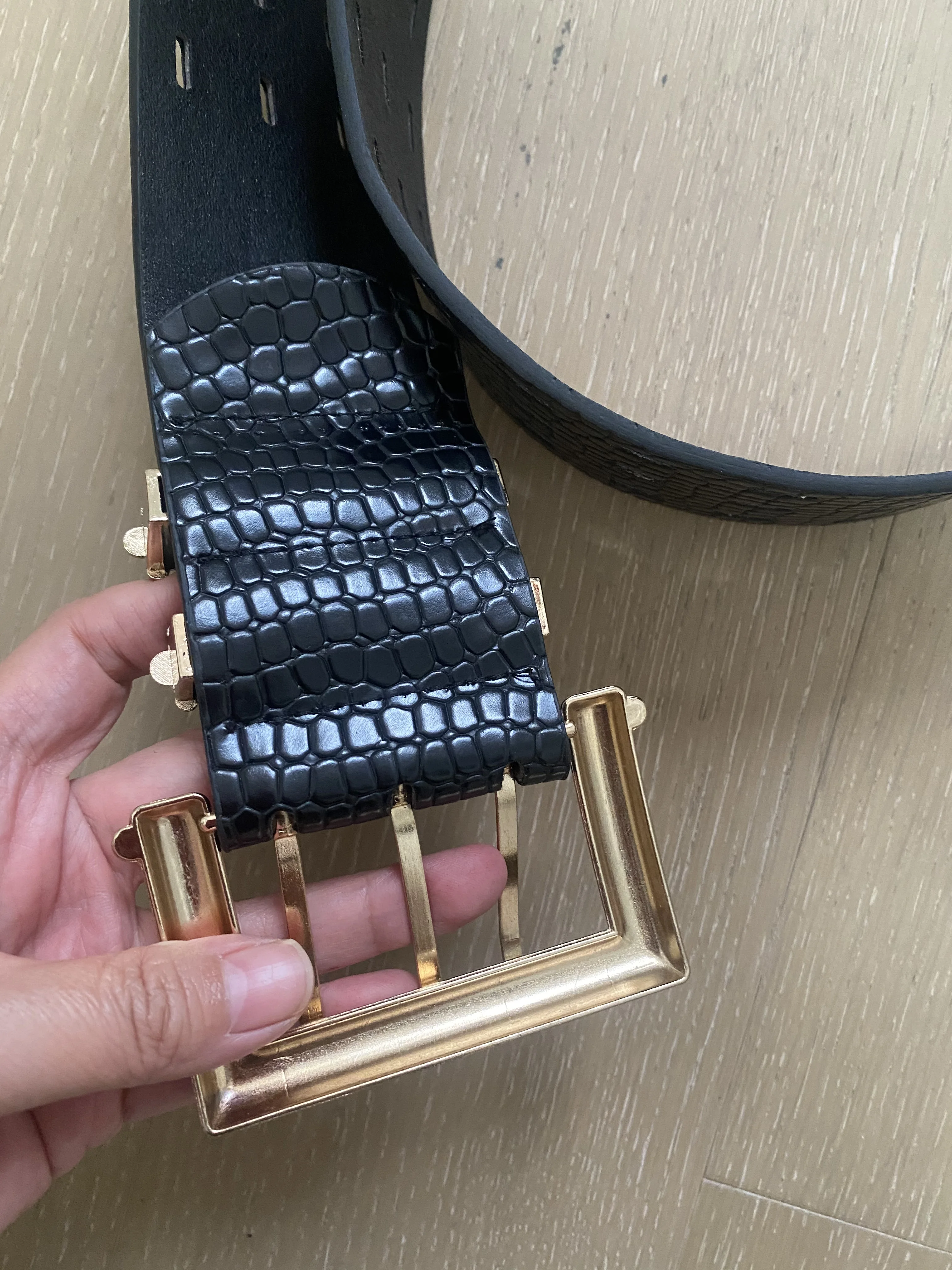 Women's Runway Fashion Vintage Hollow Out PU Leather Cummerbunds Female Dress Corsets Waistband Belts Decoration Wide Belt R084