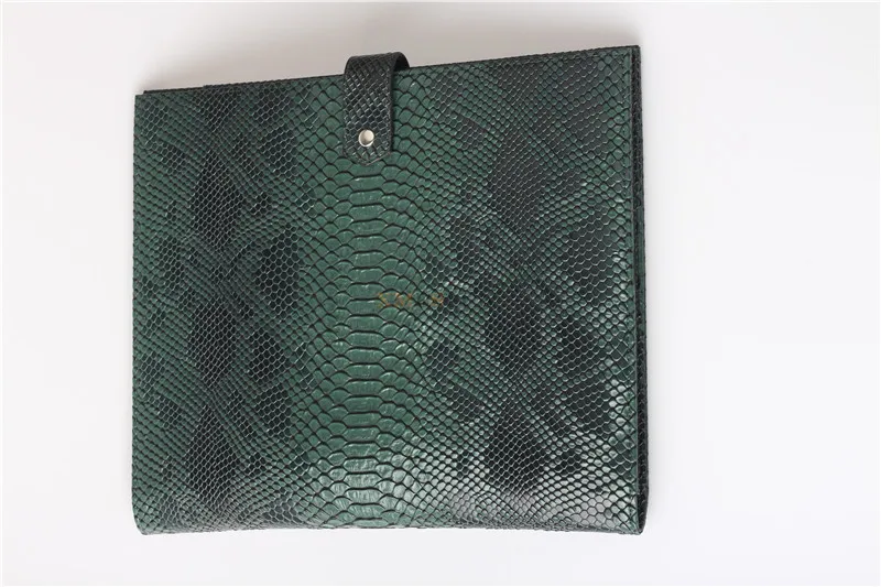 XMESSUN Fashion Customized Folders File Laptop Embrossed Snake Pattern Pouch Bag For Macbook Air Pro 13 inch 2026 Trendy Bag