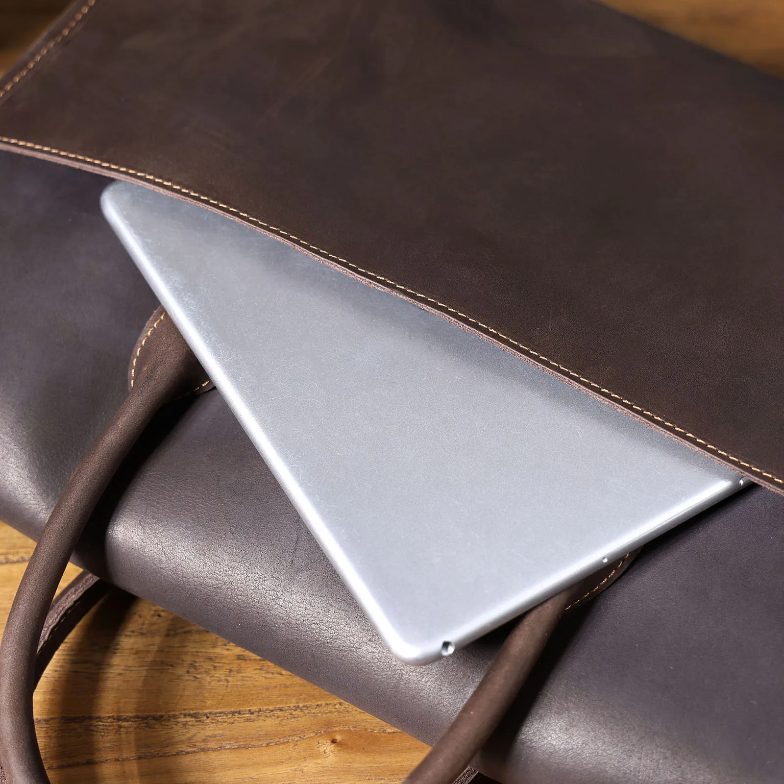 Vintage Men's Genuine Leather Briefcase 14' Laptop Bag, Messenger Bags For Work Business Crazy Horse Cowhide Handbag