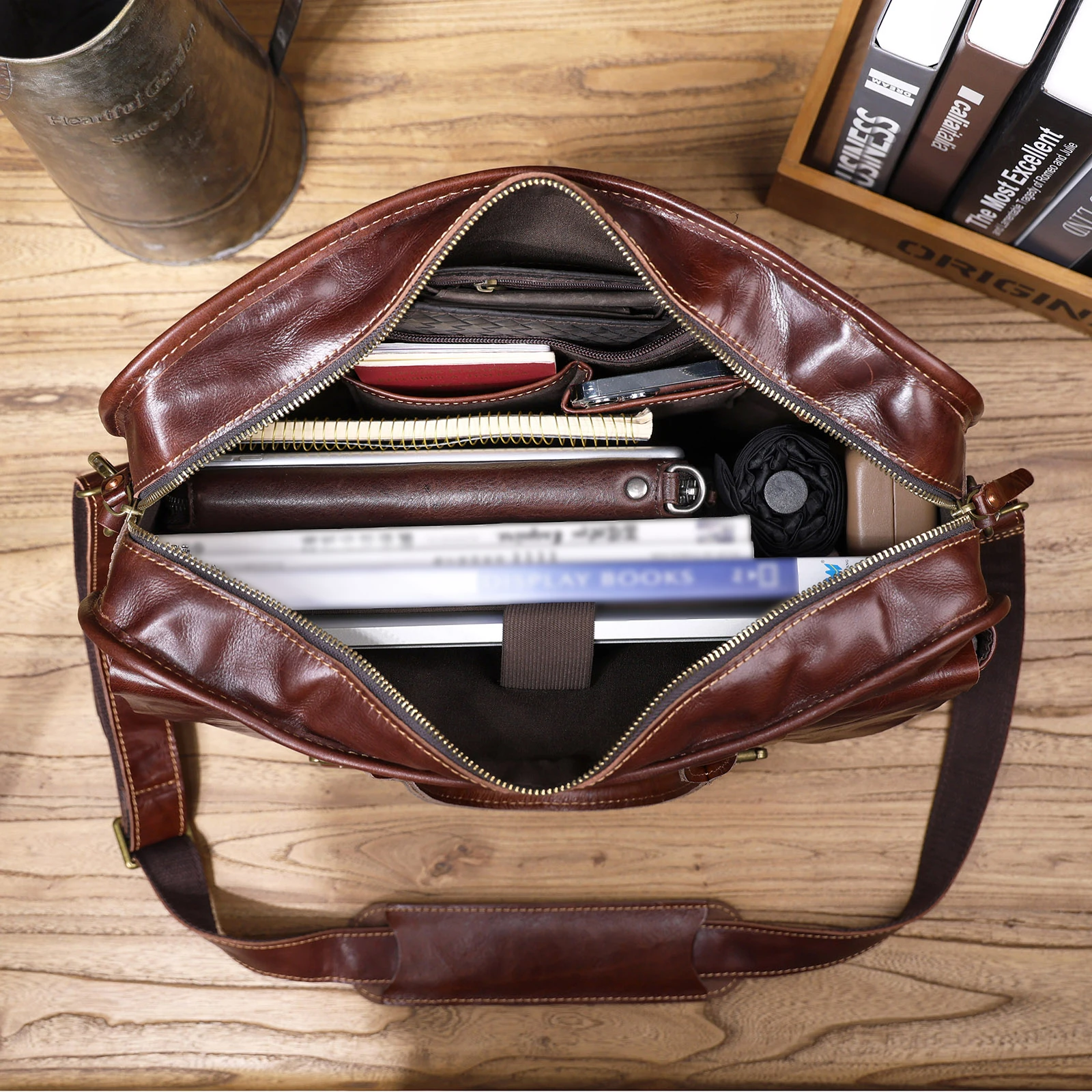 Genuine Leather Men's Brifecase 15 Inch Laptop Bags Simple Cowhide Messenger Bag Vegetable-tanned Leather Business Casual Style