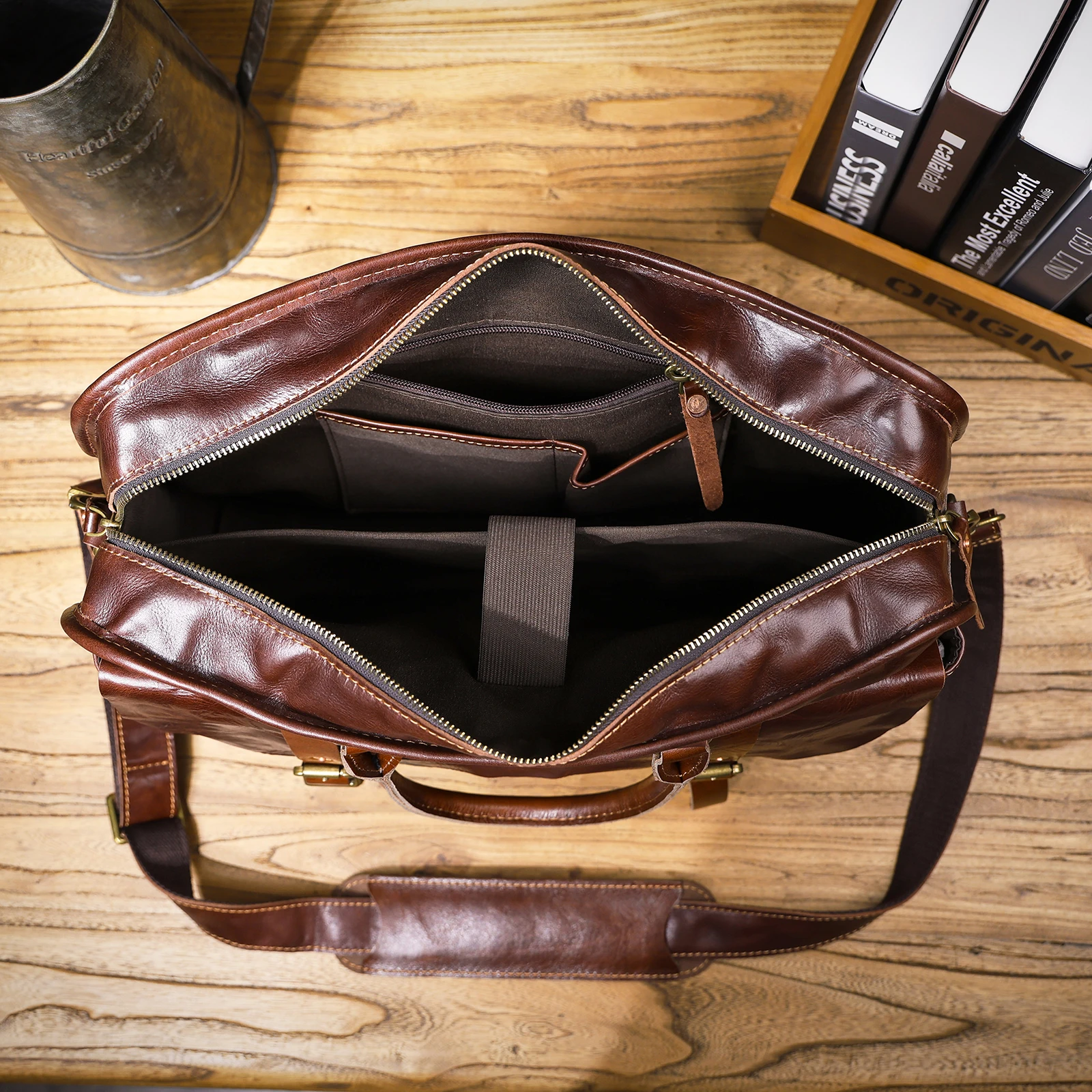 Genuine Leather Men's Brifecase 15 Inch Laptop Bags Simple Cowhide Messenger Bag Vegetable-tanned Leather Business Casual Style