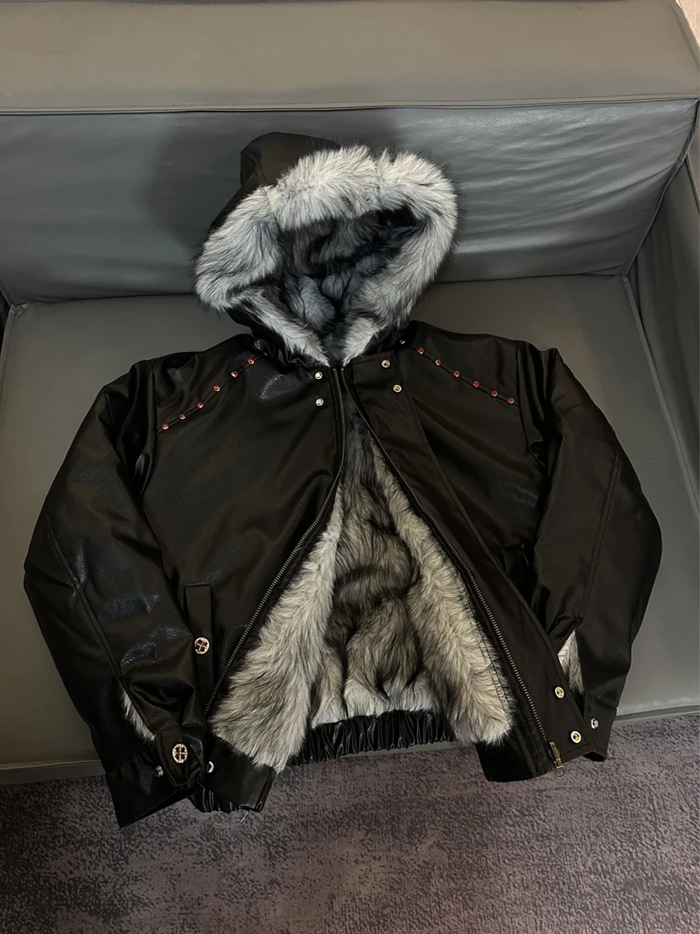 Rhinestone Rivet Faux Fur Liner Pu Leather Winter Jacket Man Woman Thickened Warmer Fur Collar Hooded Winter Furry Coat