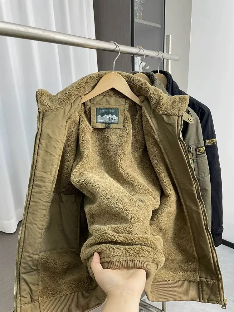 2026 Winter Stand Collar Cashmere Coats Men's Winter Multi-pocket Tooling Jackets Male Solid Color Cotton-padded Parkas C956