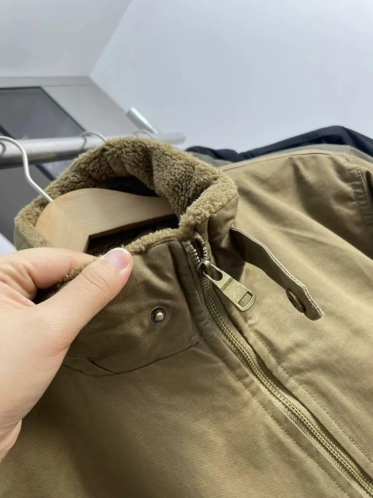 2026 Winter Stand Collar Cashmere Coats Men's Winter Multi-pocket Tooling Jackets Male Solid Color Cotton-padded Parkas C956