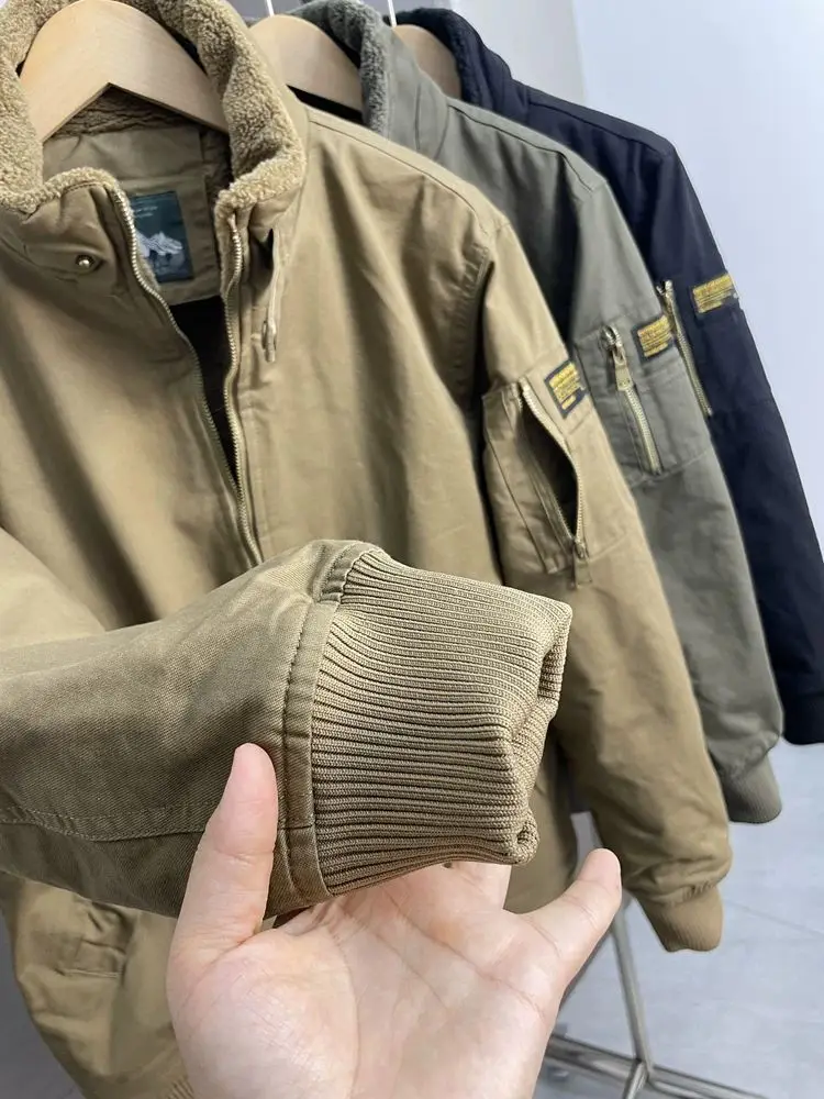 2026 Winter Stand Collar Cashmere Coats Men's Winter Multi-pocket Tooling Jackets Male Solid Color Cotton-padded Parkas C956
