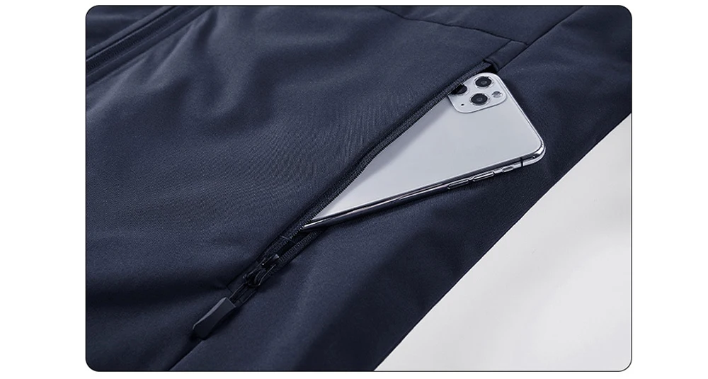 Winter Men's Warm Cargo Hooded Parkas Coats Outdoor Men Windbreaker Waterproof Coats Classic Men Thermal Workwear Padded Jackets