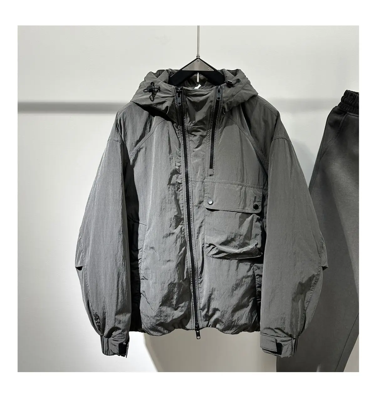2026 Winter Loose Tooling Warm Parkas Men Fashion Casual Hooded Down Cotton Jacket Male Zipper Cotton Padded Coats C973