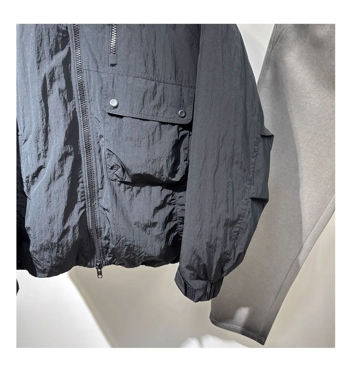 2026 Winter Loose Tooling Warm Parkas Men Fashion Casual Hooded Down Cotton Jacket Male Zipper Cotton Padded Coats C973
