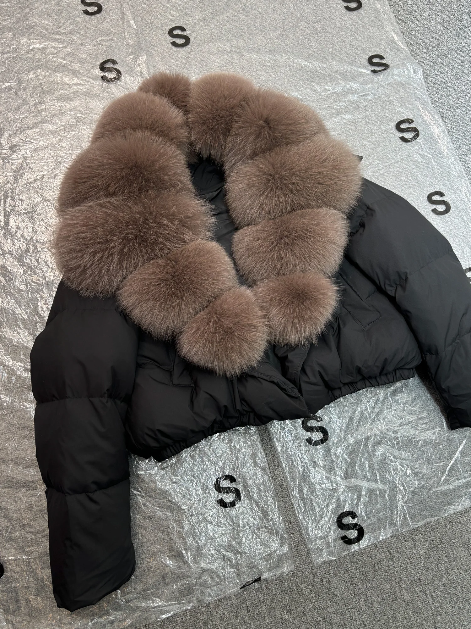Janveny Big Natural Fox Fur Coat Women 2025 Autumn Winter Female Parkas 90% White Duck Down Jacket Feather Short Puffer Coat
