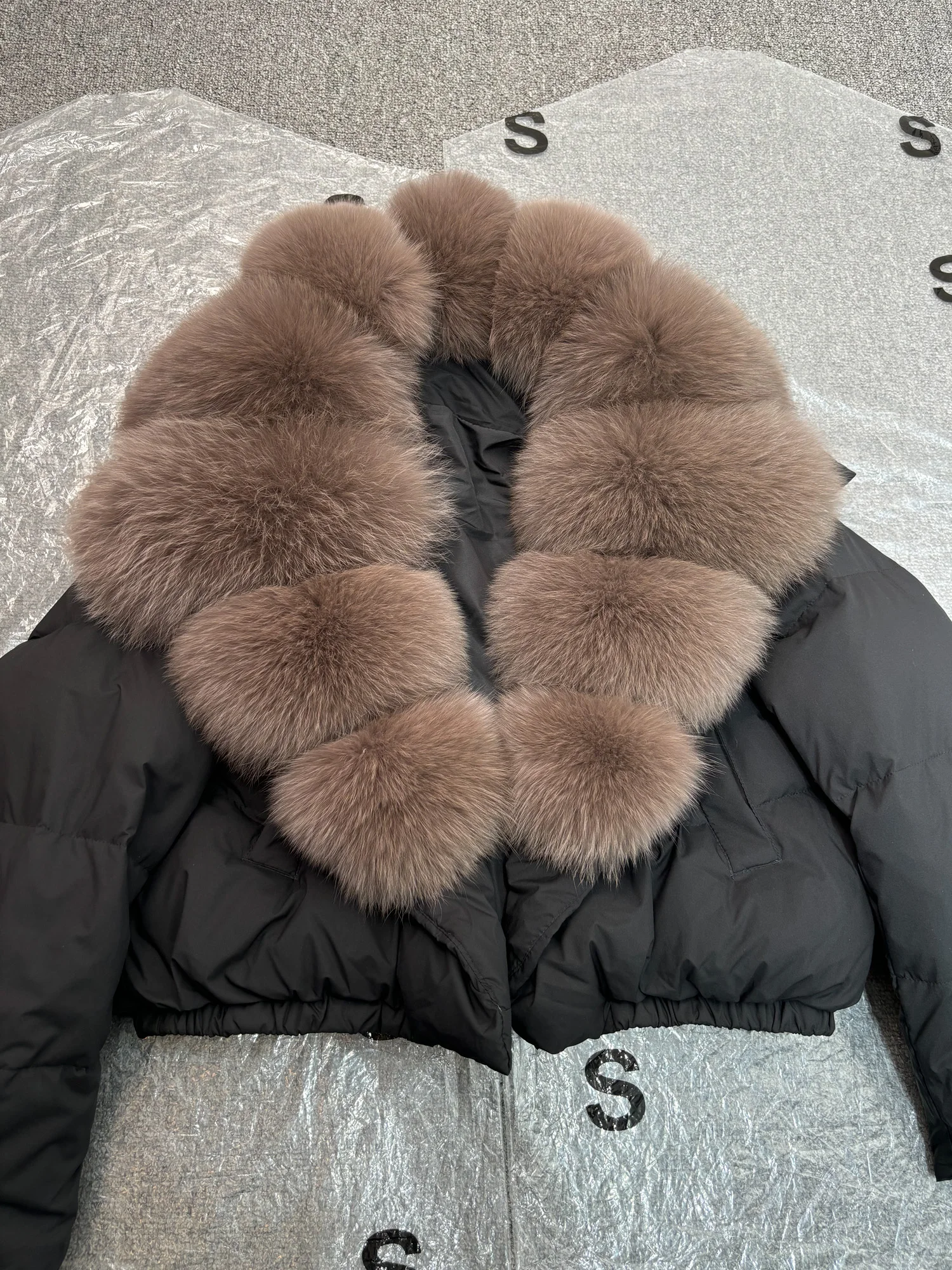 Janveny Big Natural Fox Fur Coat Women 2025 Autumn Winter Female Parkas 90% White Duck Down Jacket Feather Short Puffer Coat