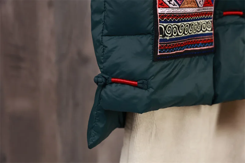Chinese Style Vintage Embroidered Buckle Down Coat Women Warm Light White Duck Down Jacket Parkas Ladies Short Puffer Outwears